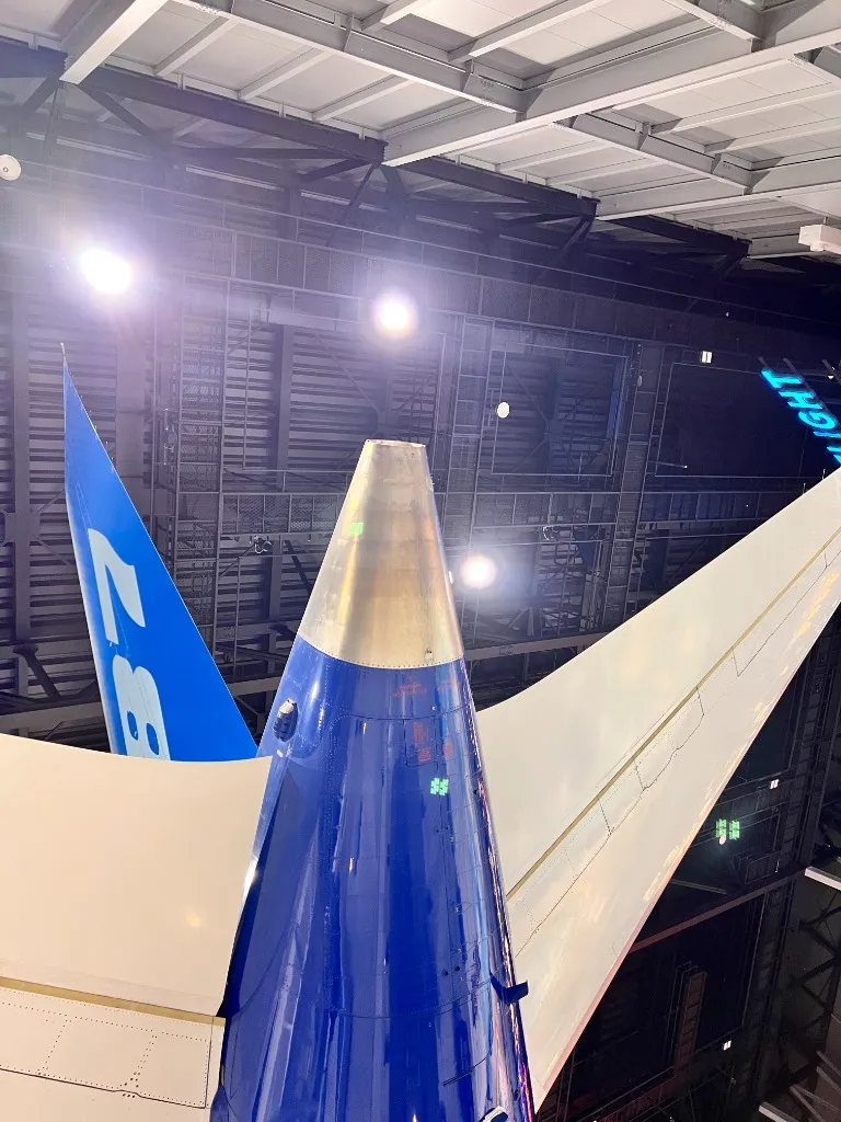 ボーイング最後尾を下から